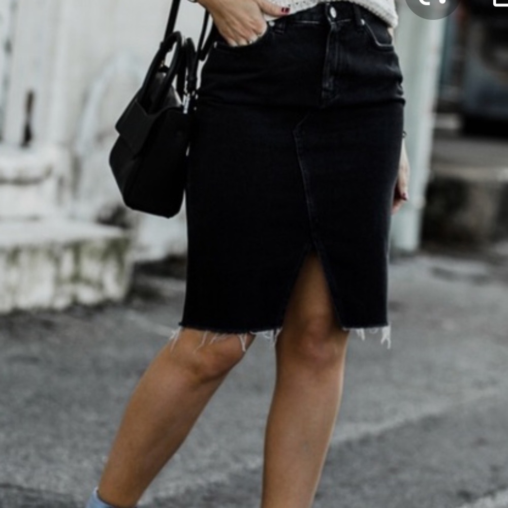 NWT H&M Jean Distressed Jean Skirt Size 12